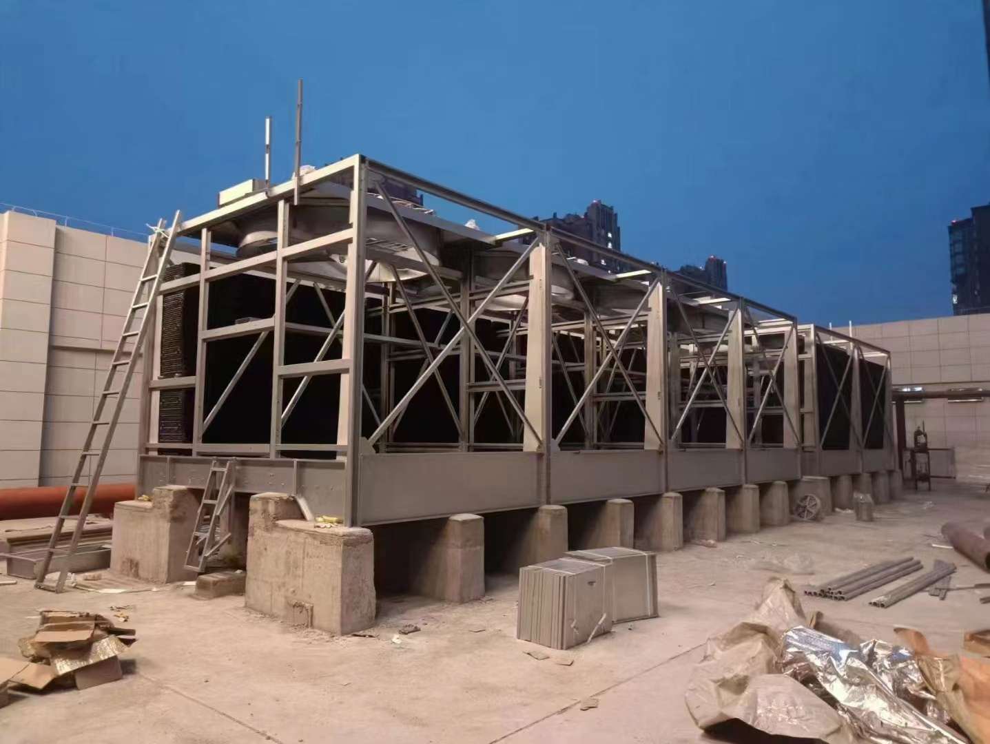 玻璃鋼冷卻塔填料的結(jié)垢清潔技巧,玻璃鋼冷卻塔填料托架價格